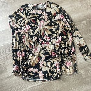 Brand new Show Me Your MuMu top.